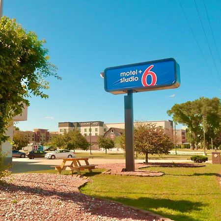 Motel 6 Elkhart, In Ngoại thất bức ảnh