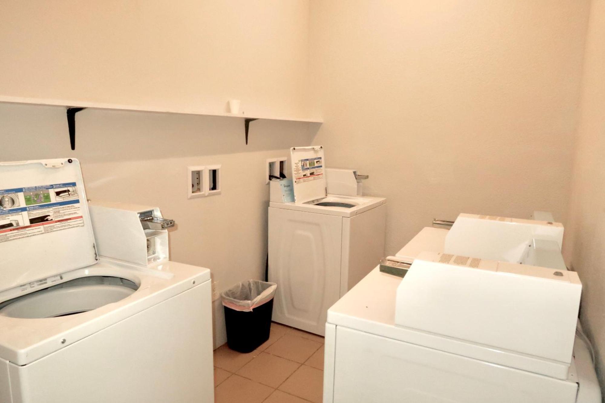 Motel 6 Elkhart, In Ngoại thất bức ảnh