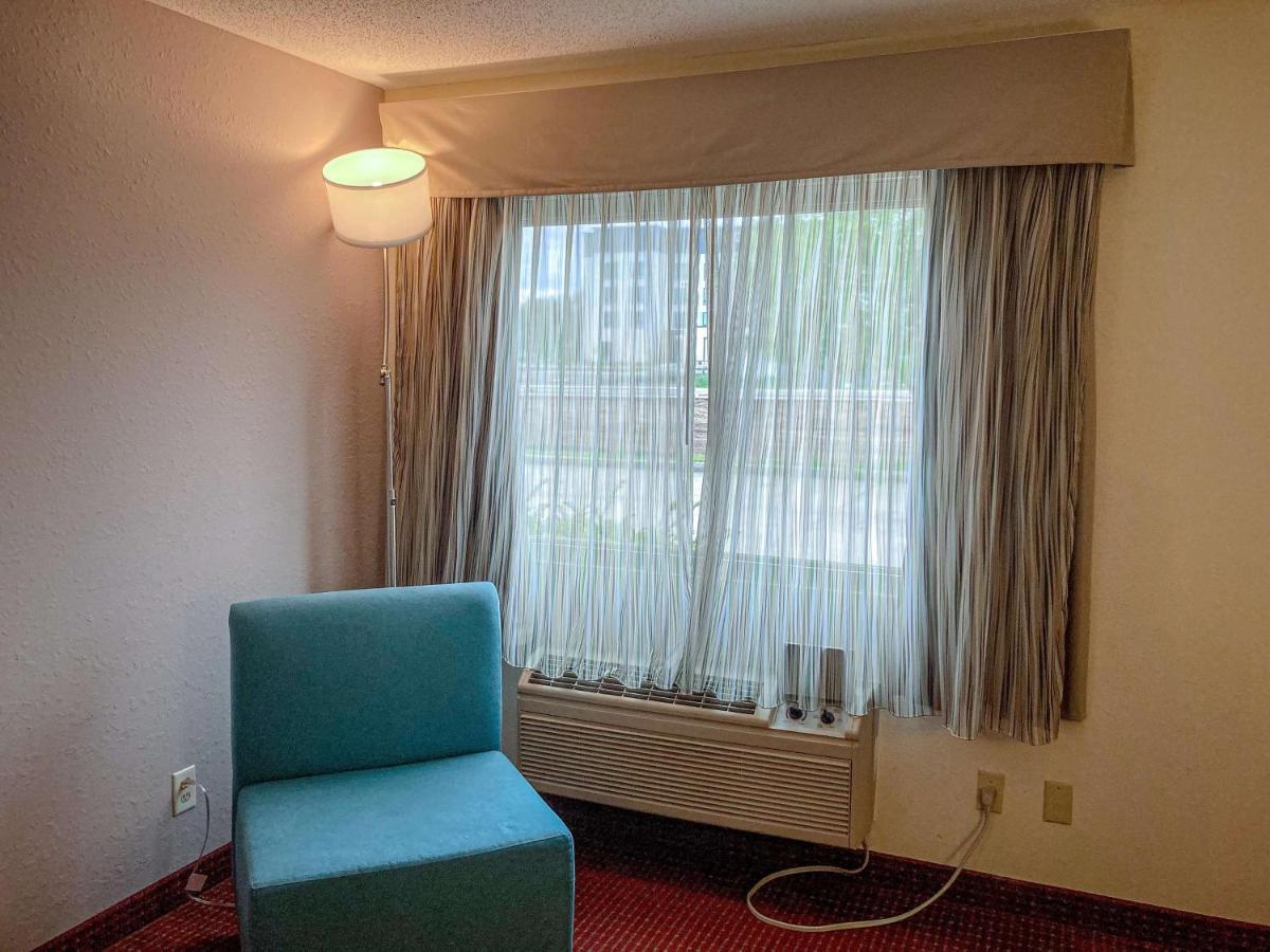 Motel 6 Elkhart, In Ngoại thất bức ảnh