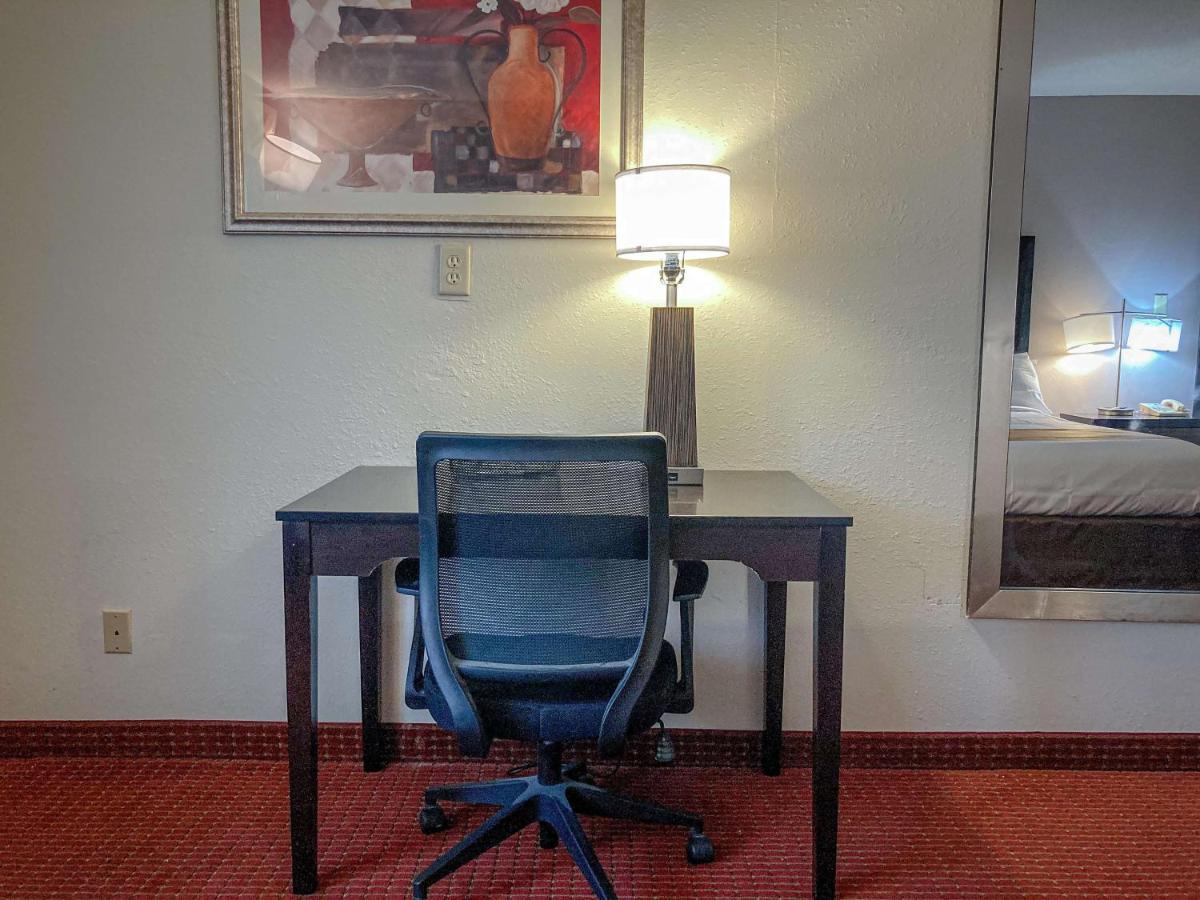 Motel 6 Elkhart, In Ngoại thất bức ảnh